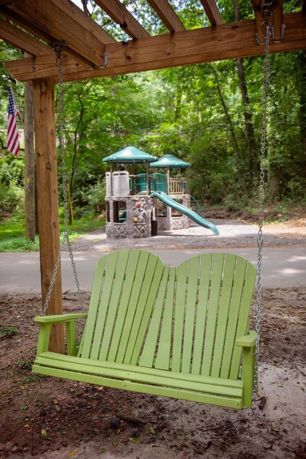 Ernie Cabin Wauhatchie Woodlands Tiny Cabin Чаттануга Экстерьер фото