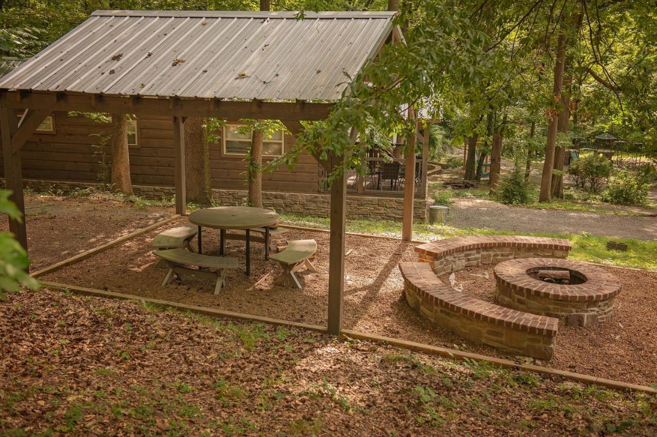 Ernie Cabin Wauhatchie Woodlands Tiny Cabin Чаттануга Экстерьер фото